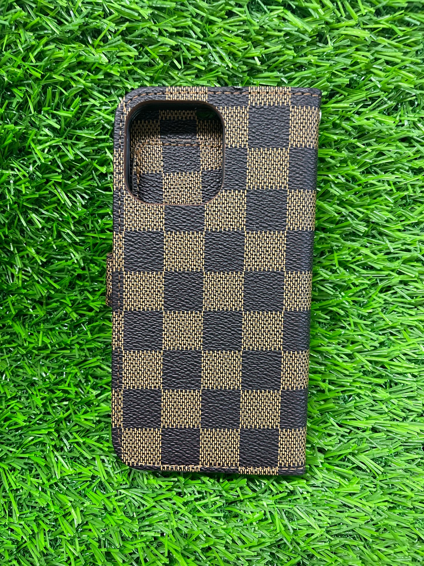 iPhone 13 Pro Max Checkered Wallet Case