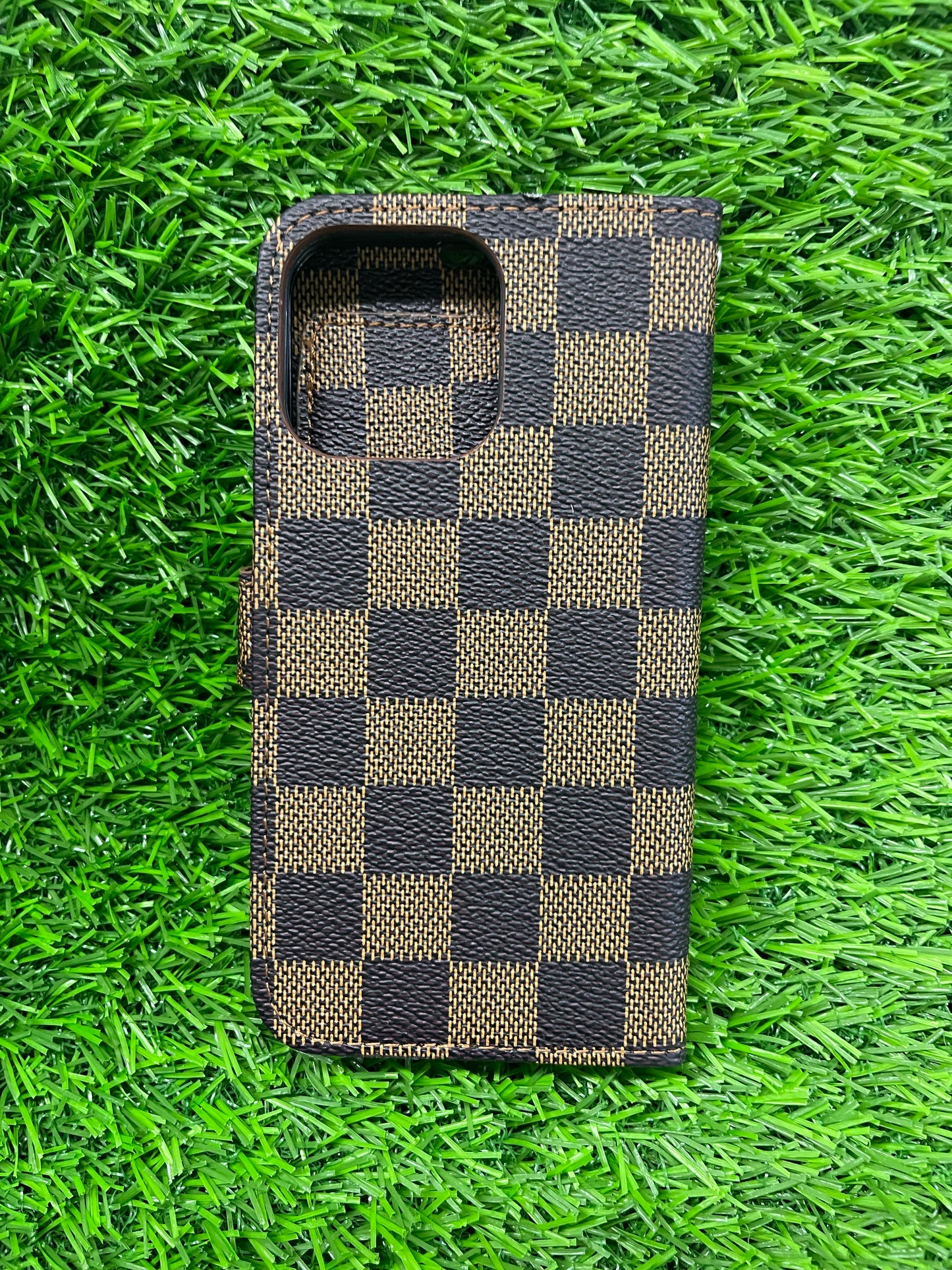 iPhone 13 Pro Checkered Wallet Case