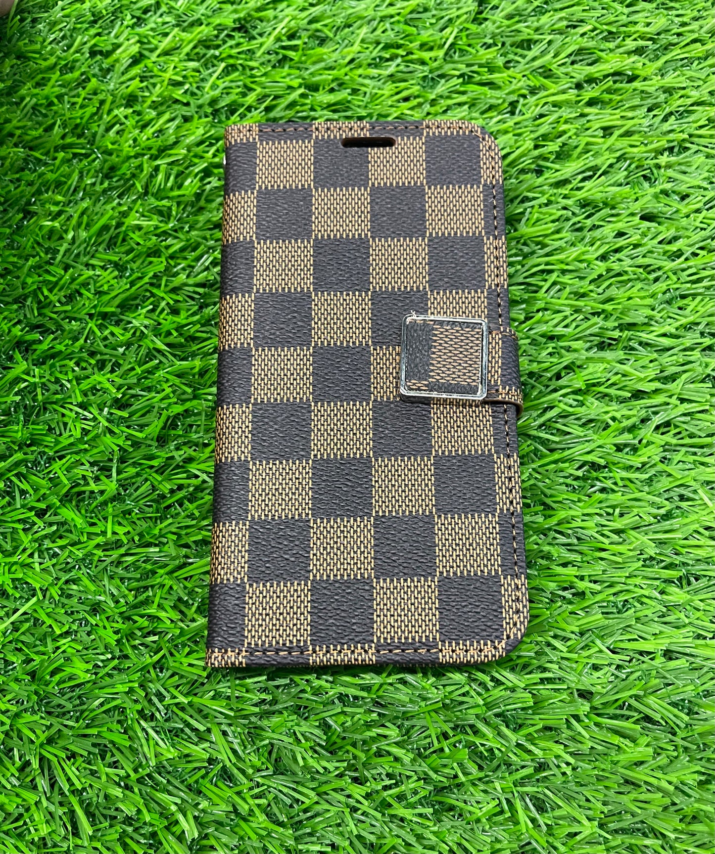 iPhone 13 Pro Checkered Wallet Case